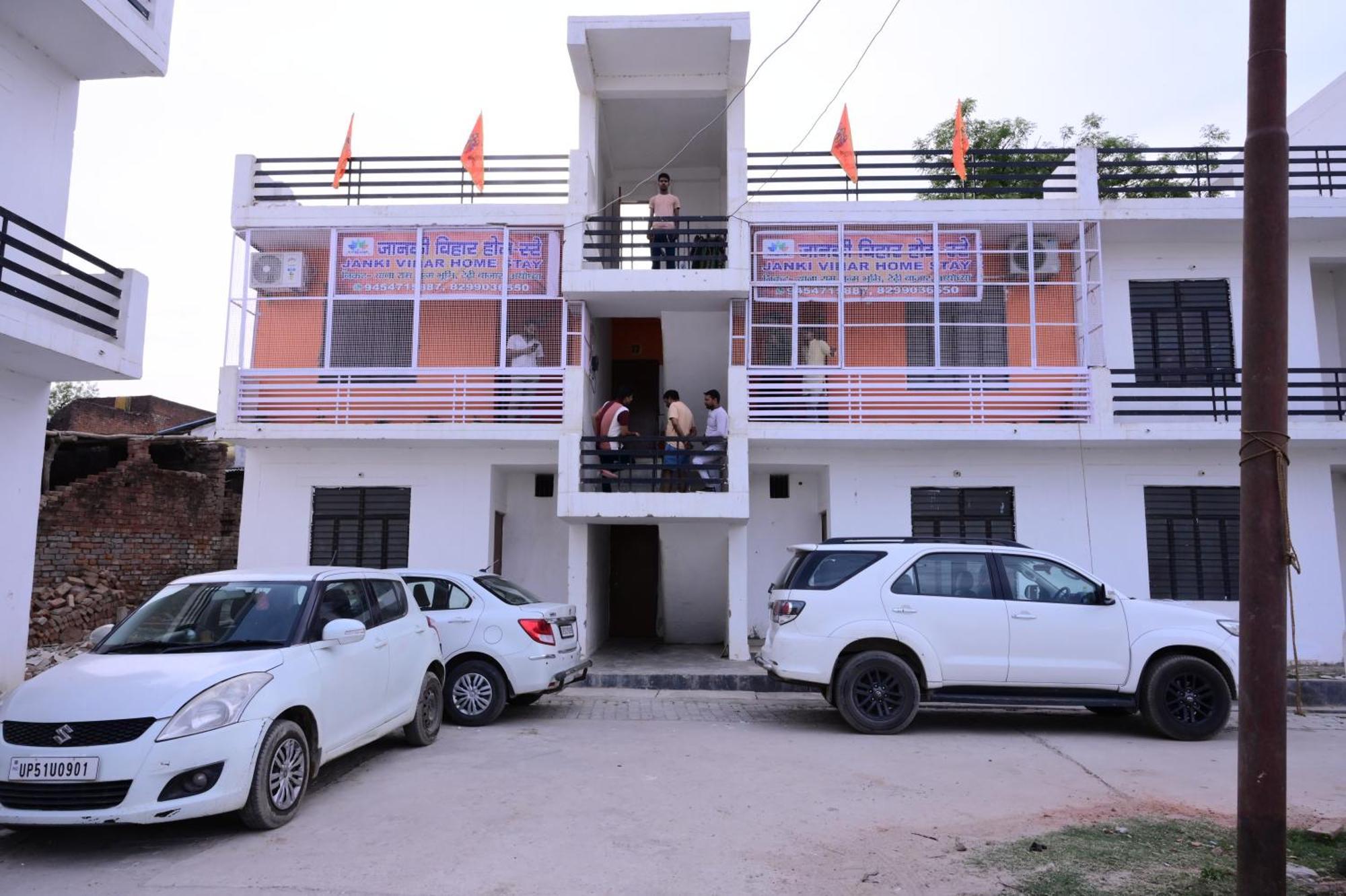 Jankivihar Homestay At Prahladghat Within 1Km From Shri Ram Mandir Ayodhya المظهر الخارجي الصورة